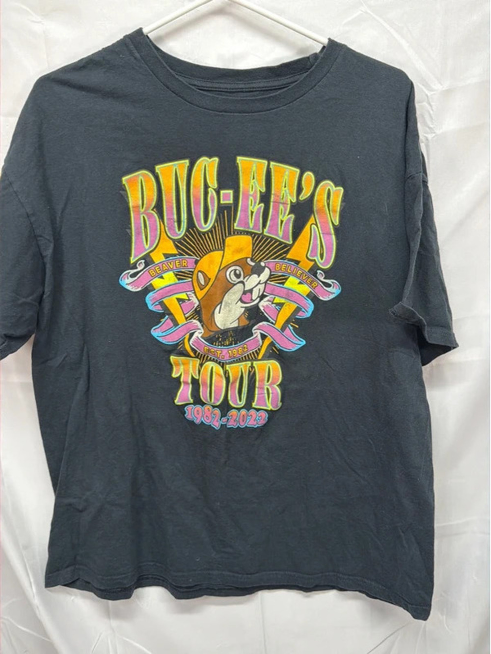 Buc-EE’s T-shirt